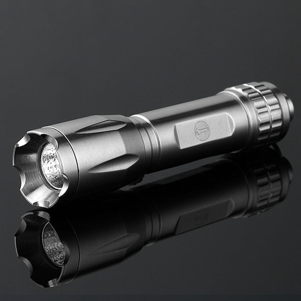 Outdoor Stainless Steel Mini Portable Flashlight